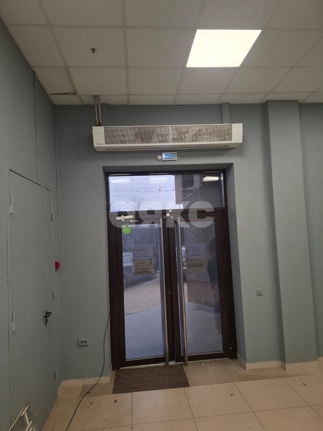 Фото №6: Коммерция 77 м² - Ростов-на-Дону, Ворошиловский, ул. Евдокимова, 39