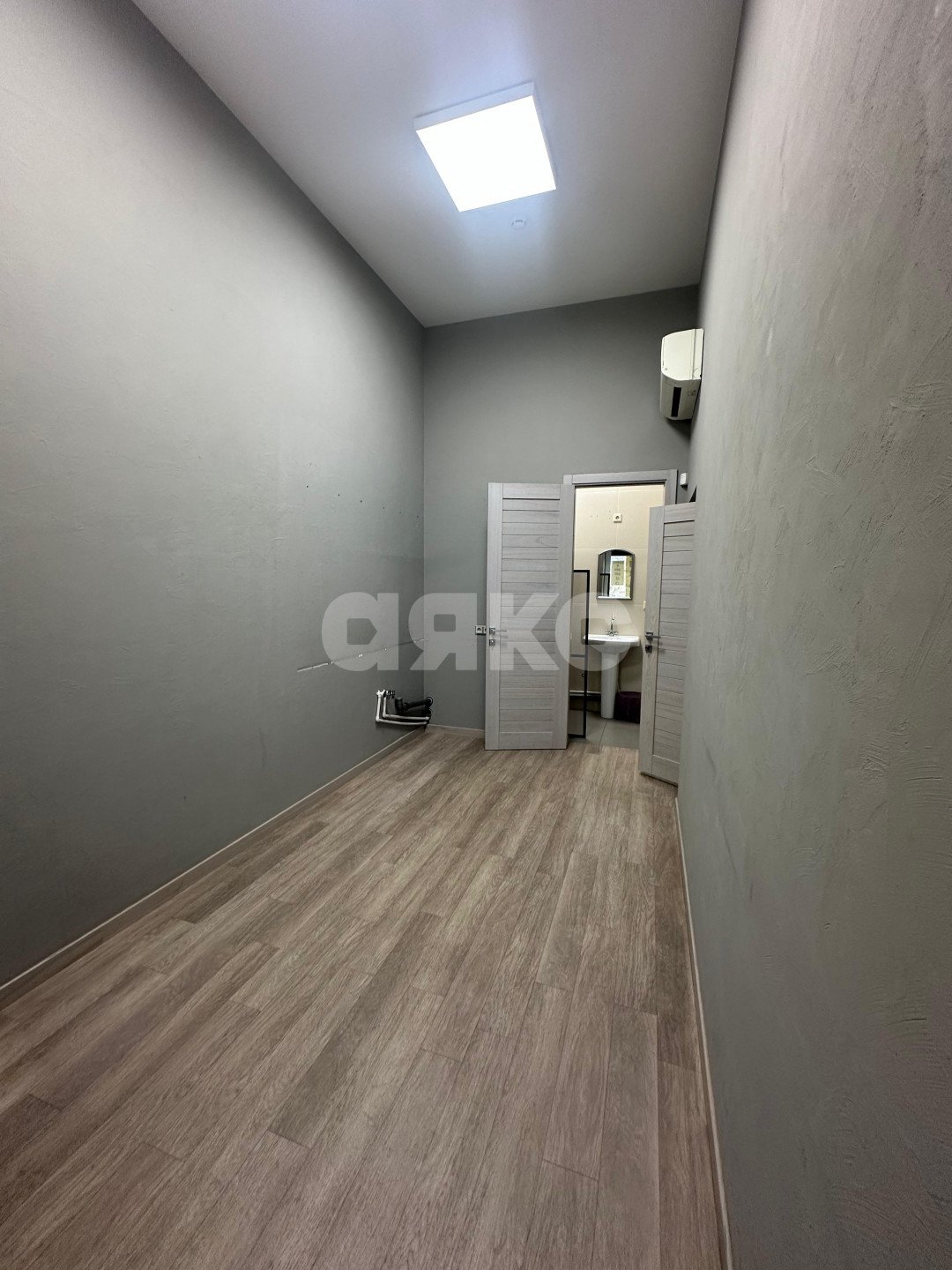 Фото №11: Коммерция 109 м² - Ростов-на-Дону, Кировский, ул. Максима Горького, 168