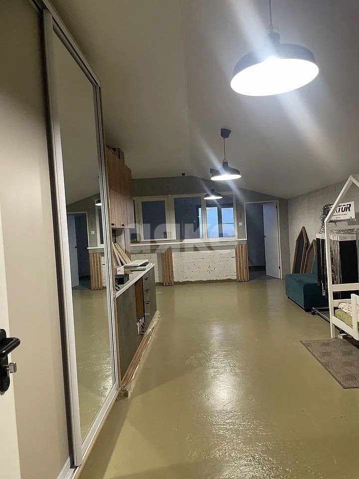 Фото №1: Коммерция 300 м² - Ростов-на-Дону, квартал Нижнегниловской, ул. Всесоюзная, 90