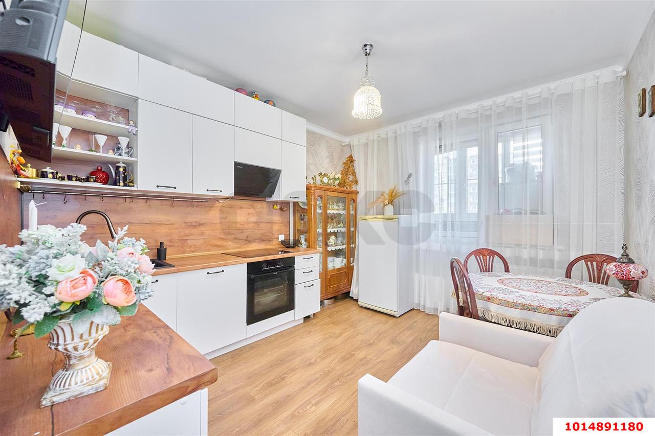 Фото №3: 2-комнатная квартира 65 м² - Краснодар, жилой комплекс Симфония, ул. Российская, 74