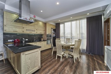 Фото №1: 2-комнатная квартира 106 м² - Краснодар, мкр. Центральный, ул. Будённого, 129