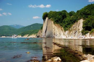 Фото №1: Земельный участок 4.4 сот. - Кавказ, 