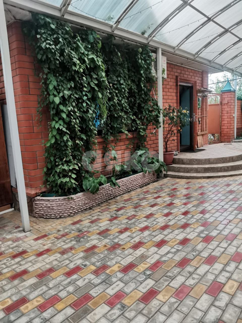 Фото №5: Дом 272 м² + 6 сот. - Майкоп, ул. площадь Ленина