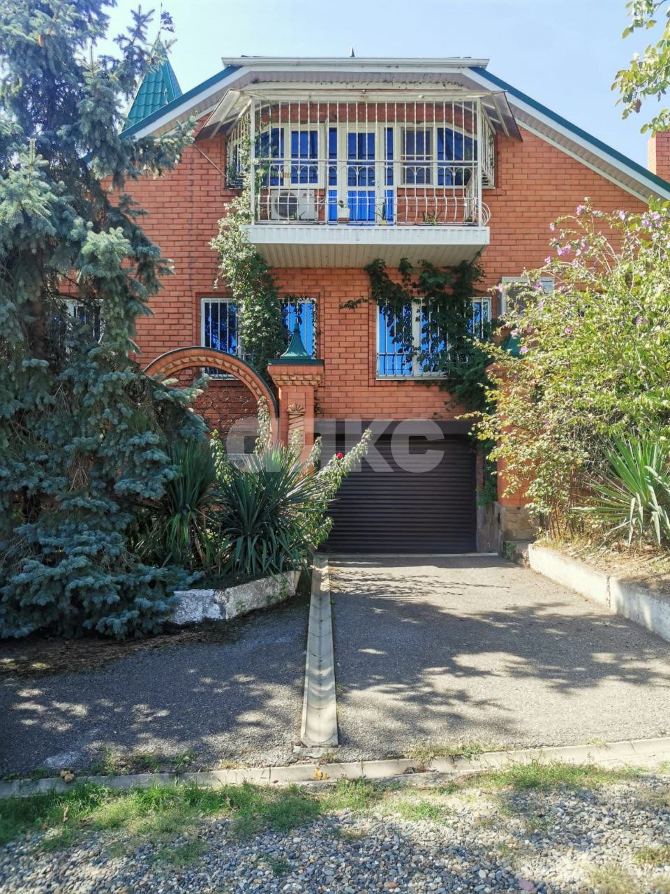 Фото №4: Дом 272 м² + 6 сот. - Майкоп, ул. площадь Ленина