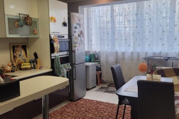 Фото №2: 3-комнатная квартира 78 м² - Краснодар, мкр. Юбилейный, б-р Платановый, 12