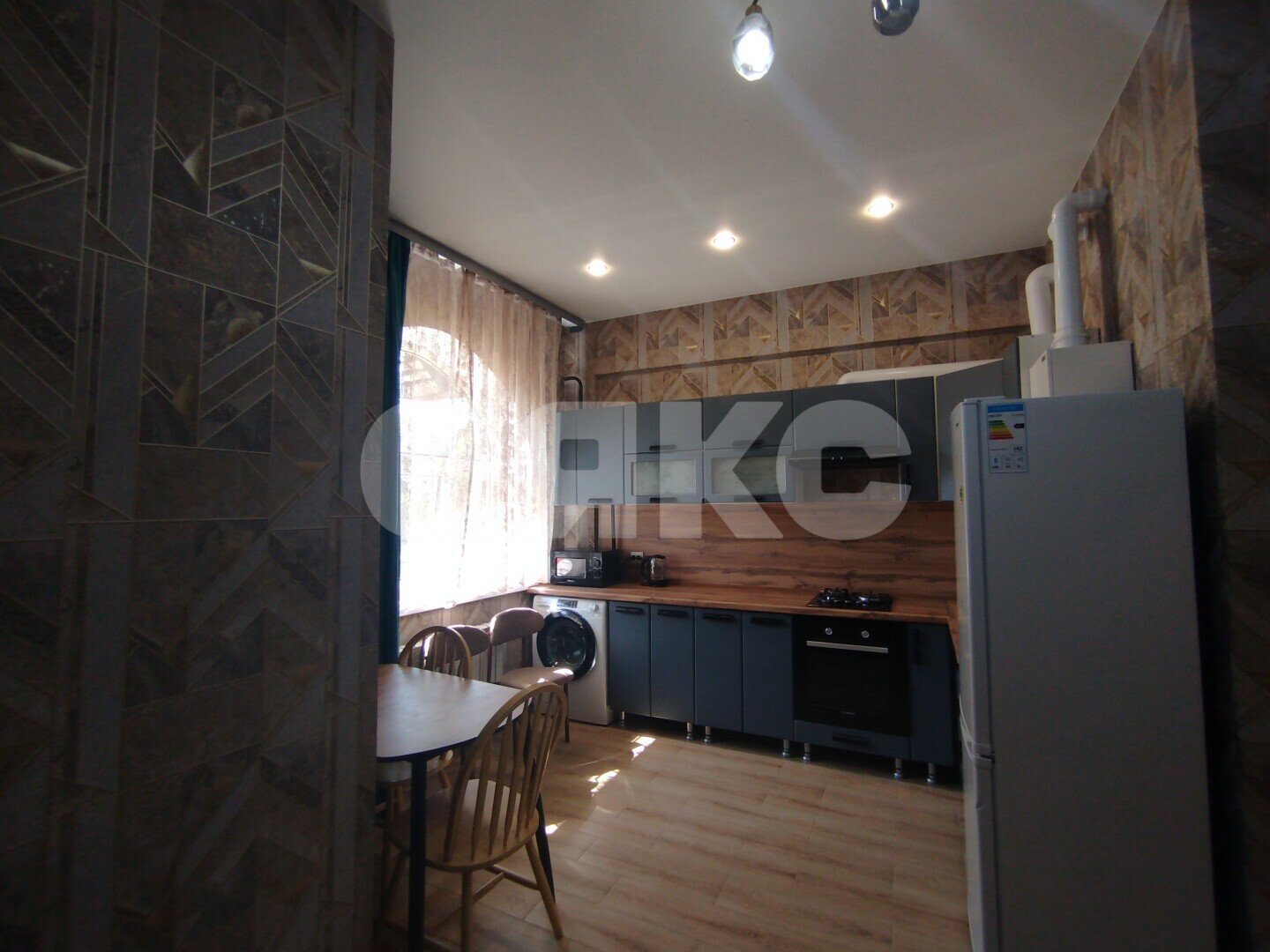 Фото №2: 1-комнатная квартира <span class="whitespace-nowrap">38 м²</span>, <span class="whitespace-nowrap">1/6 эт.</span> - Горячий Ключ, мкр. Администрация, ул. Ленина, 199Б
