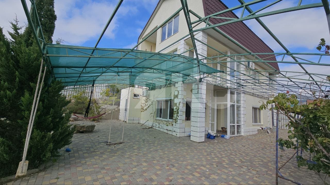 Фото №1: Дом 240 м² + 6 сот. - Миндальное, ул. Киммерийская