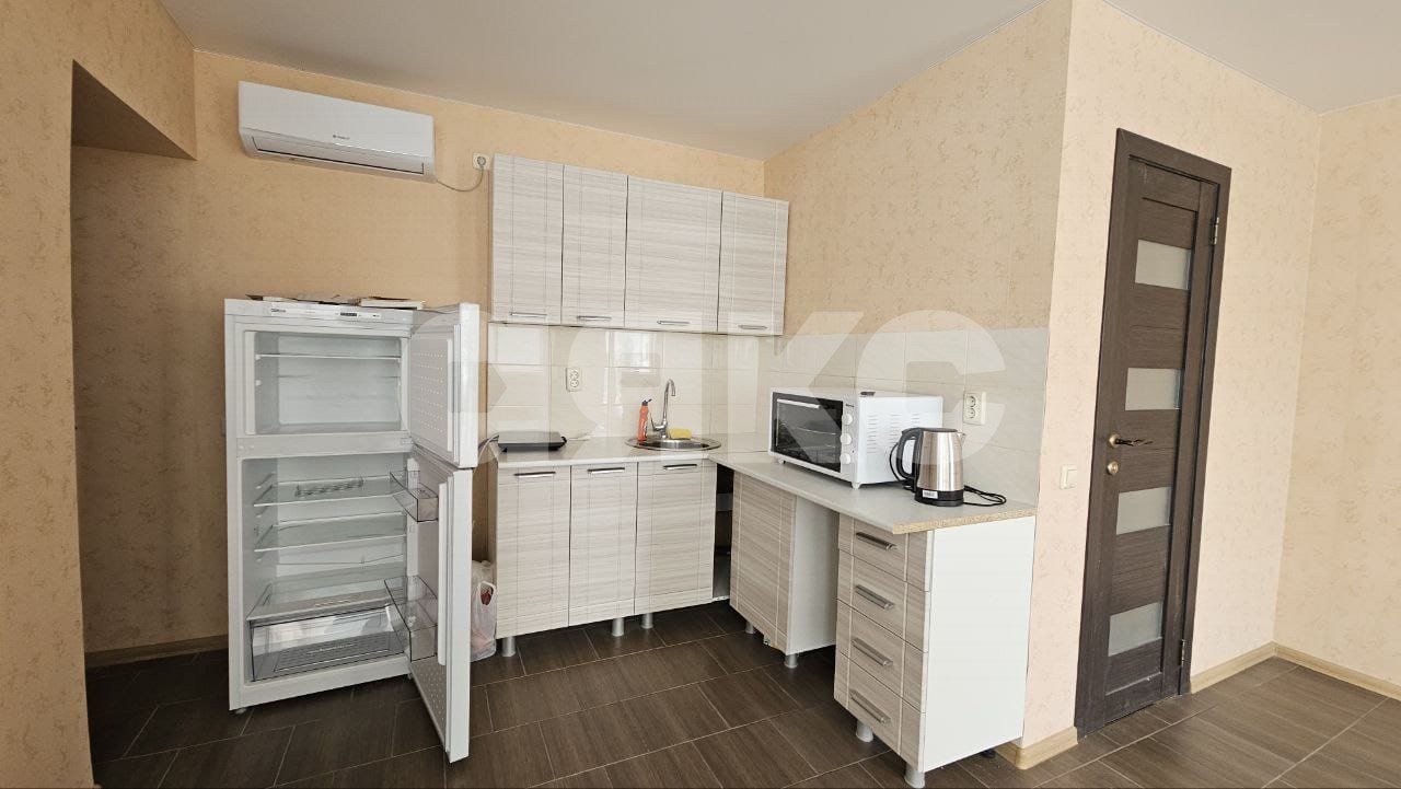 Фото №6: Дом 240 м² + 6 сот. - Миндальное, ул. Киммерийская