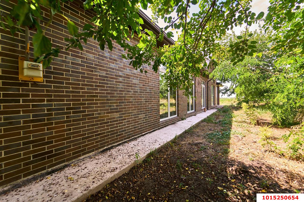 Фото №5: Дом <span class="whitespace-nowrap">152 м²</span> <span class="whitespace-nowrap">+ 7.5 сот.</span>, <span class="whitespace-nowrap">1 эт.</span> - Елизаветинская, мкр. Прикубанский внутригородской округ, ул. Курганная, 46/1