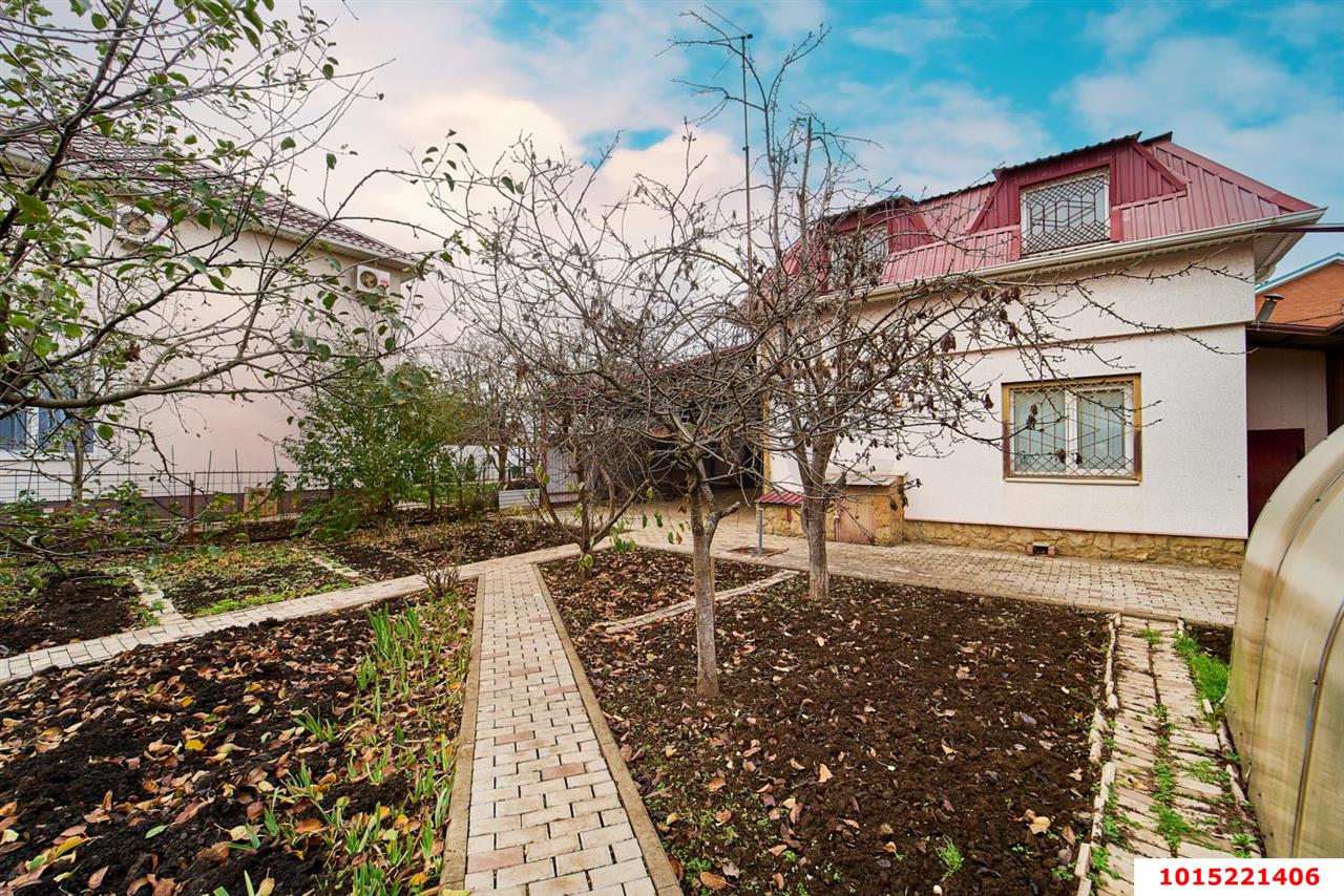 Фото №1: Дом 87 м² + 4 сот. - Краснодар, Животновод, ул. Вишнёвая, 174