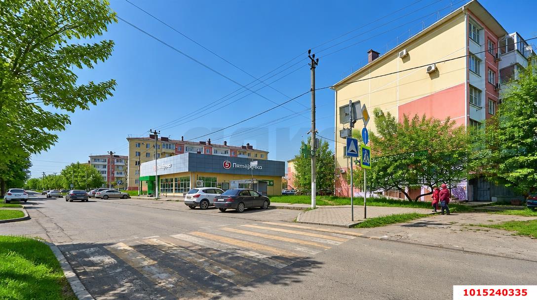 Фото №4: Торговое помещение <span class="whitespace-nowrap">43 м²</span>, <span class="whitespace-nowrap">1/5 эт.</span> - Крымск, мкр. Платан, ул. Октябрьская, 37Л