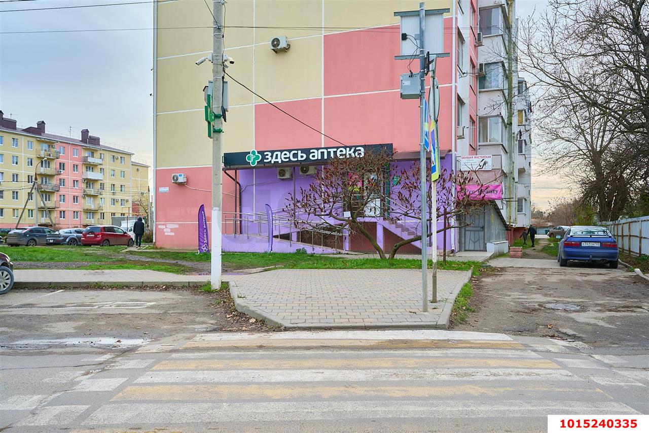 Фото №3: Коммерция 43 м² - Крымск, мкр. Платан, ул. Октябрьская, 37Л