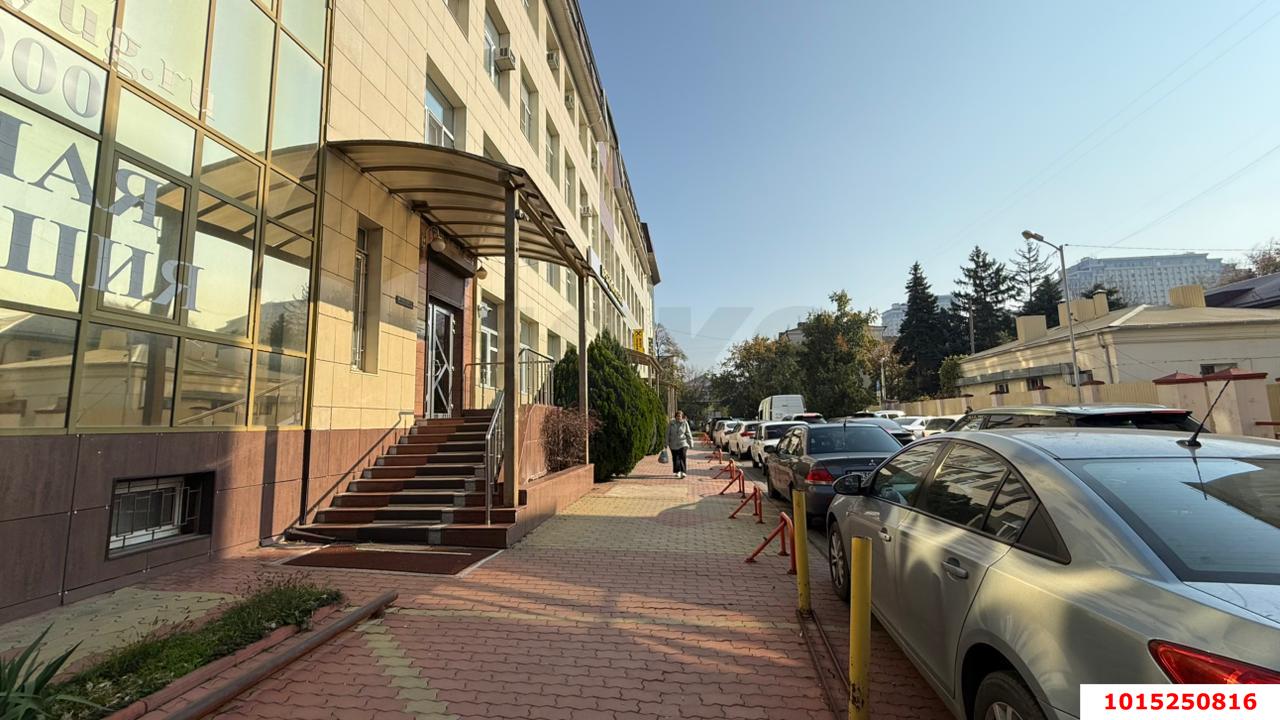 Фото №8: Торговое помещение 65 м² - Краснодар, Западный внутригородской округ, ул. Красная, 155/2