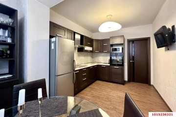 Фото №1: 2-комнатная квартира 64 м² - Краснодар, мкр. Музыкальный, ул. имени Сергея Есенина, 84