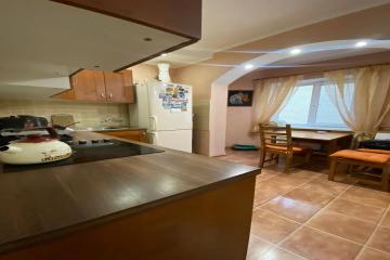 Фото №3: 2-комнатная квартира 56 м² - Краснодар, мкр. Завод Радиоизмерительных Приборов, ул. Яснополянская, 17