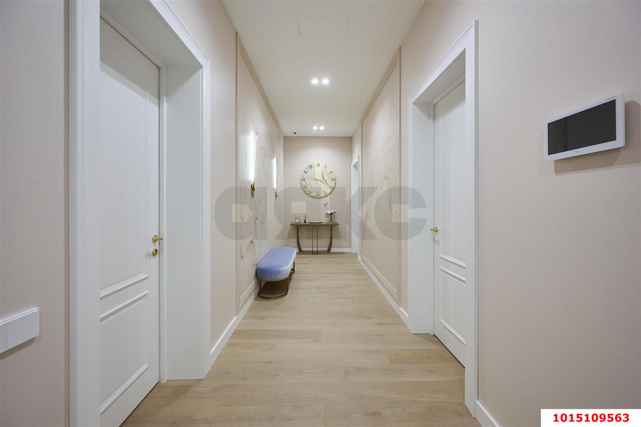 Фото №22: Дом 484 м² + 9 сот. - Краснодар, Прикубанский внутригородской округ, Школьный, мкр. Круглик, ул. Баканская, 20