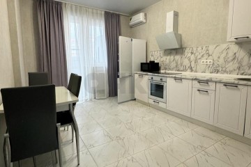 Фото №3: 2-комнатная квартира 61 м² - Краснодар, мкр. имени Петра Метальникова, ул. Тополиная, 40/1