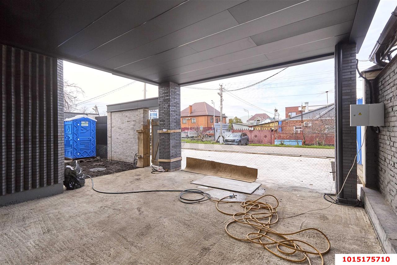 Фото №13: Дом 250 м² + 6 сот. - Краснодар, Фестивальный, ул. Труда, 180