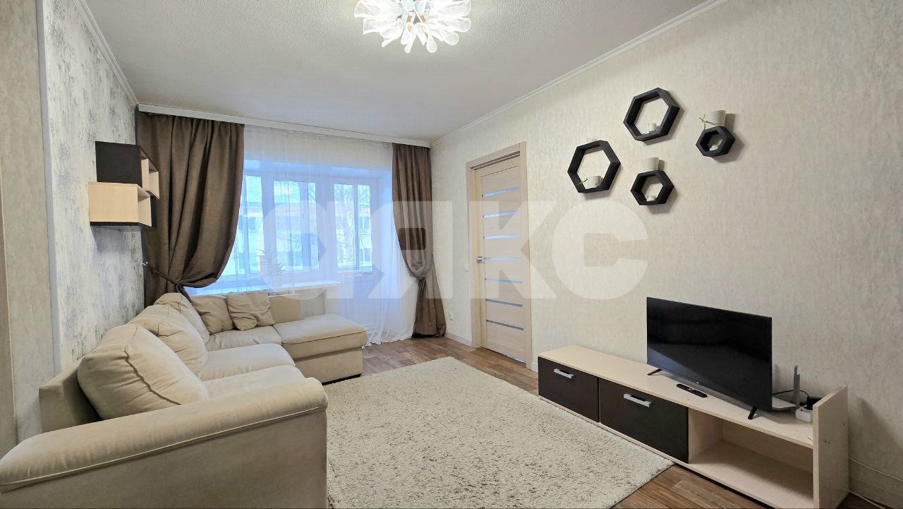 Фото №1: 2-комнатная квартира 42 м² - Нижнекамск, 2-й квартал, ул. Юности, 1