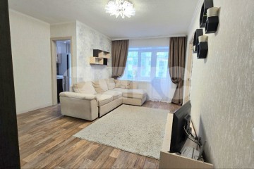 Фото №4: 2-комнатная квартира 42 м² - Нижнекамск, мкр. 2-й квартал, ул. Юности, 1