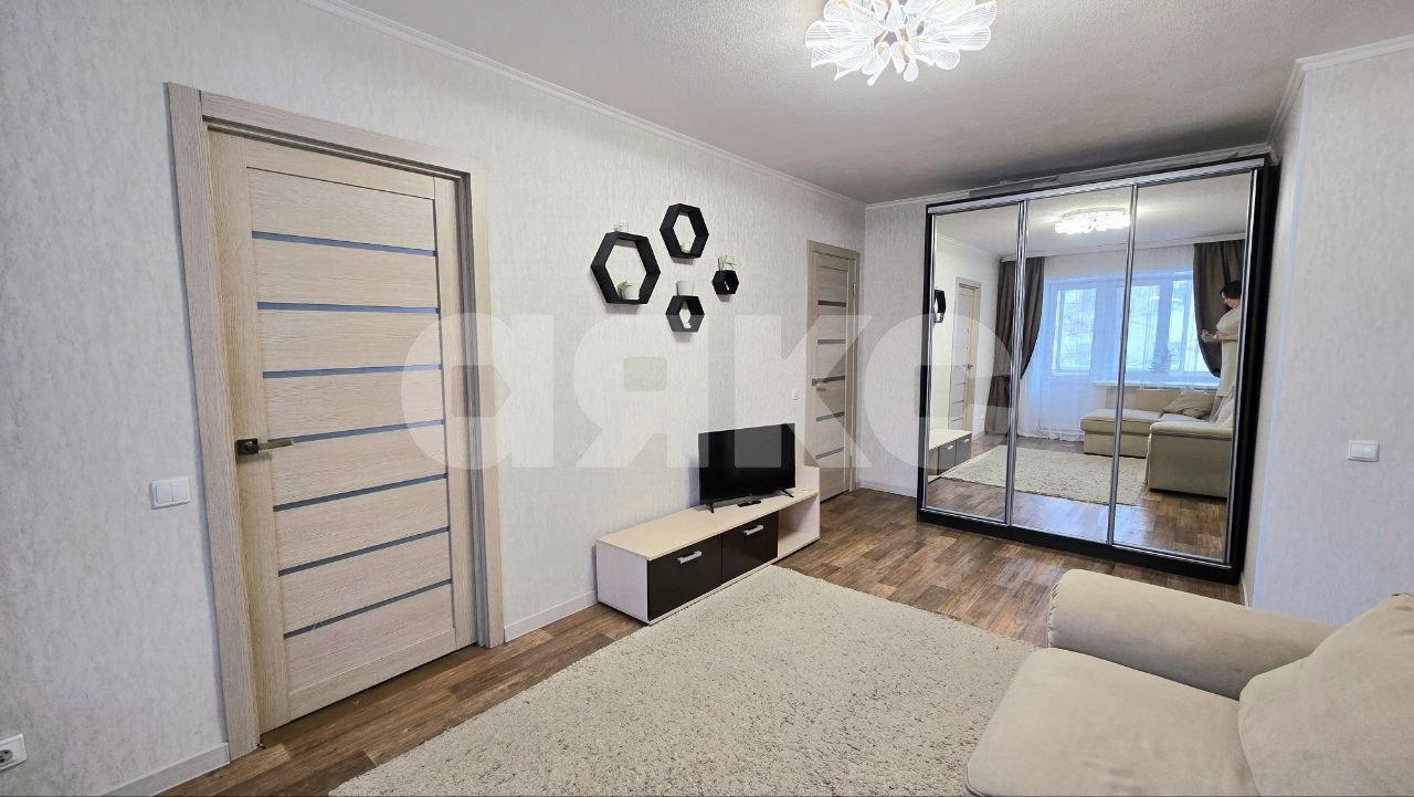 Фото №2: 2-комнатная квартира 42 м² - Нижнекамск, 2-й квартал, ул. Юности, 1