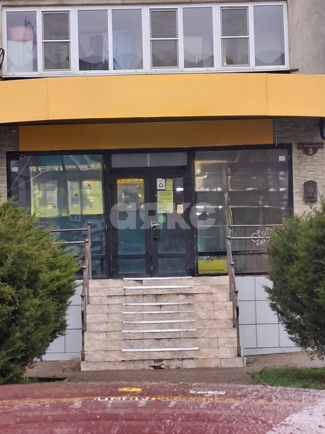 Фото №1: Коммерция 126 м² - Ростов-на-Дону, Северный, пр-кт Космонавтов, 5