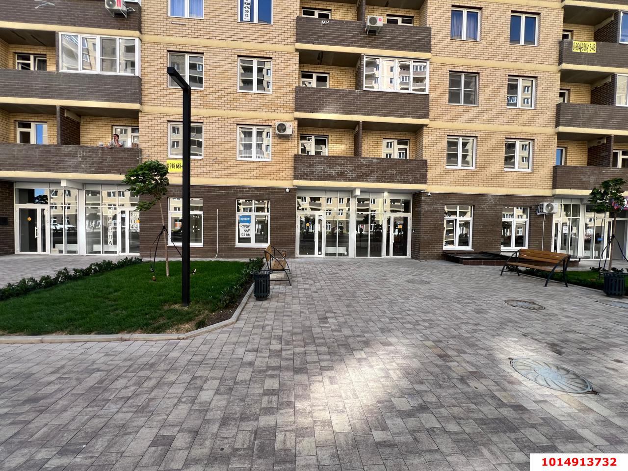 Фото №1: Торговое помещение 48 м² - Краснодар, жилой комплекс Дыхание, ул. Лётчика Позднякова, 2к24