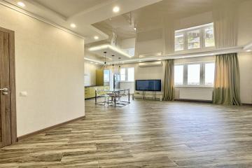 Фото №1: 1-комнатная квартира 47 м² - Краснодар, мкр. Солнечный, ул. имени Симиренко, 37к3