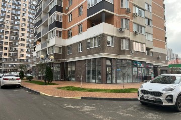 Фото №1: Торговое помещение 86 м² - Краснодар, мкр. жилой комплекс Альпы, ул. Командорская, 6к1