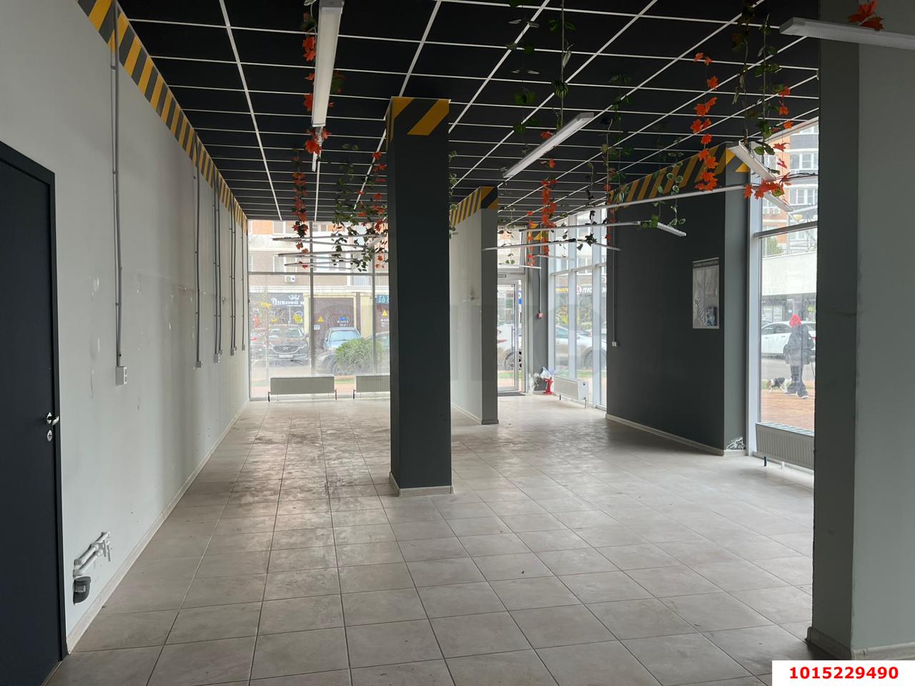 Фото №8: Торговое помещение 86 м² - Краснодар, жилой комплекс Альпы, ул. Командорская, 6к1