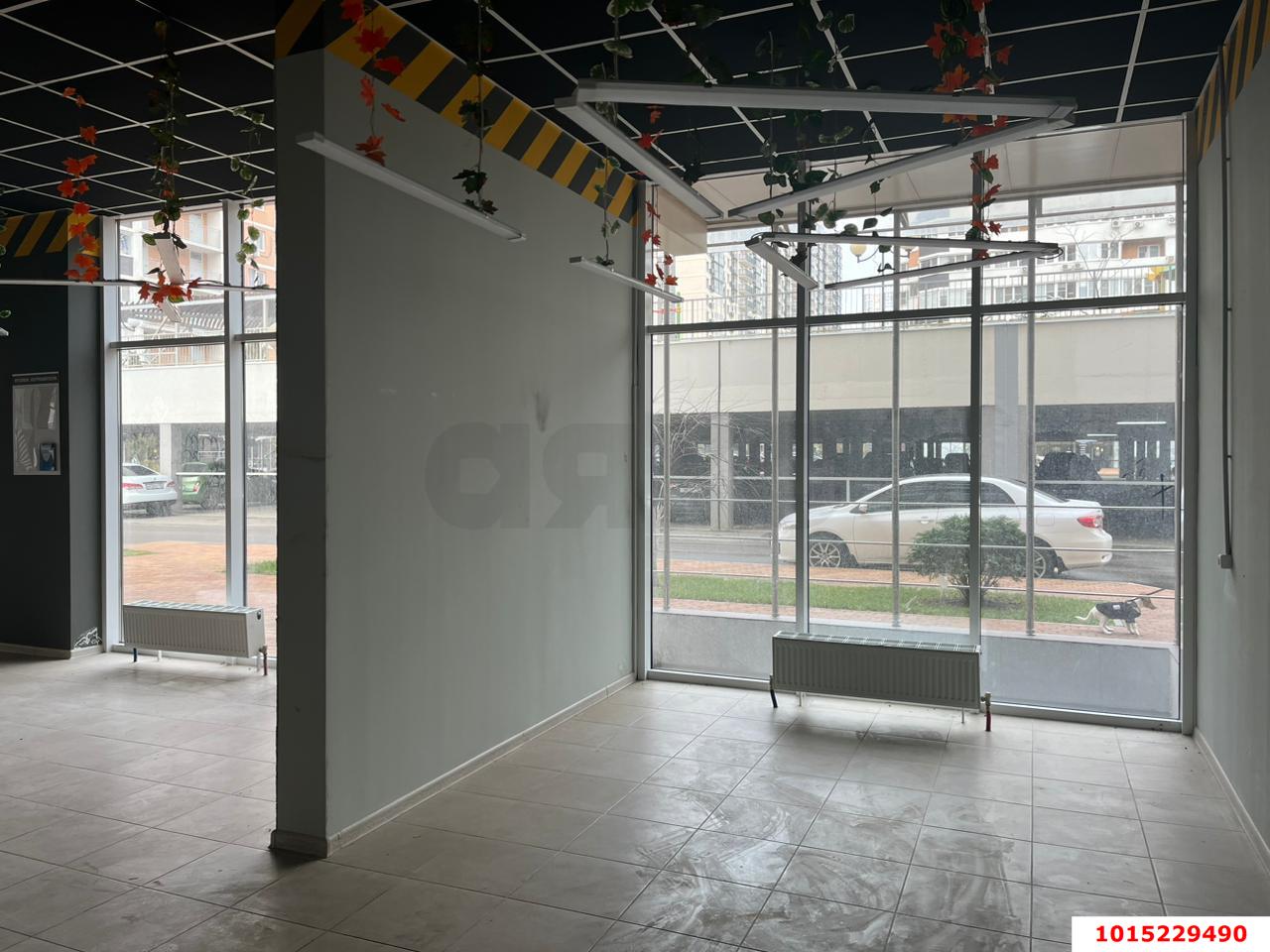 Фото №10: Торговое помещение 86 м² - Краснодар, жилой комплекс Альпы, ул. Командорская, 6к1