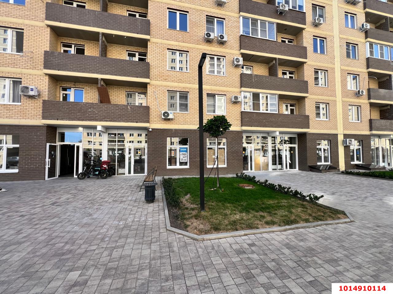 Фото №1: Торговое помещение 48 м² - Краснодар, жилой комплекс Дыхание, ул. Лётчика Позднякова, 2к24