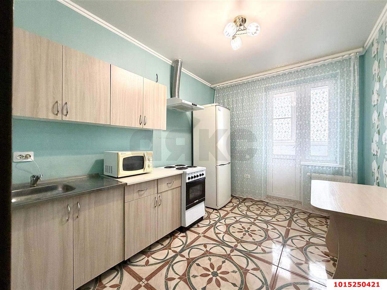 Фото №1: 1-комнатная квартира 45 м² - Краснодар, Прикубанский внутригородской округ, Завод Радиоизмерительных Приборов, п. Калинино, ул. Российская, 329