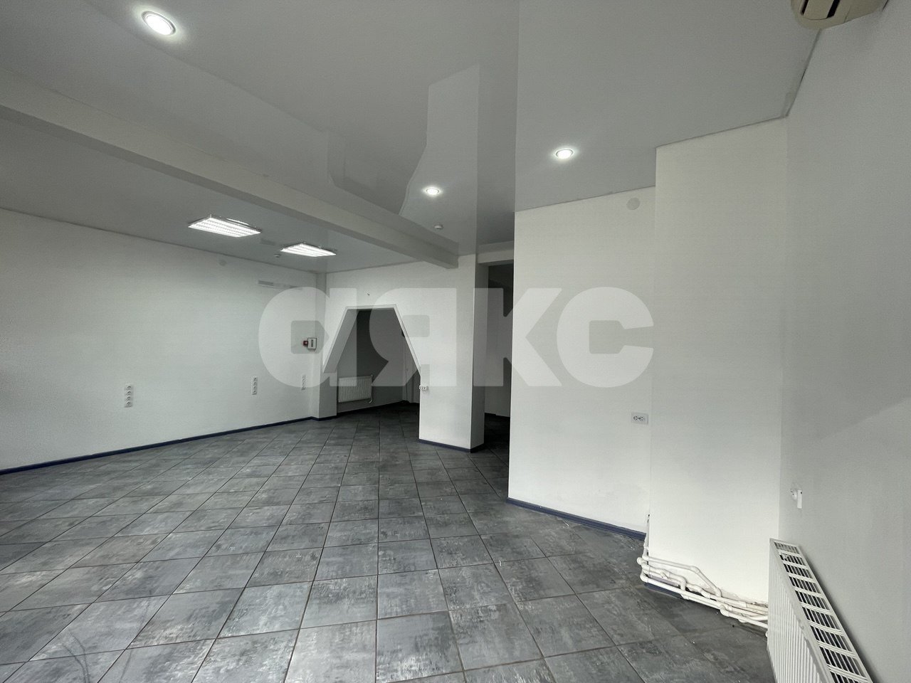 Фото №6: Коммерция 104 м² - Майкоп, квартал Черёмушки, ул. Пионерская, 530