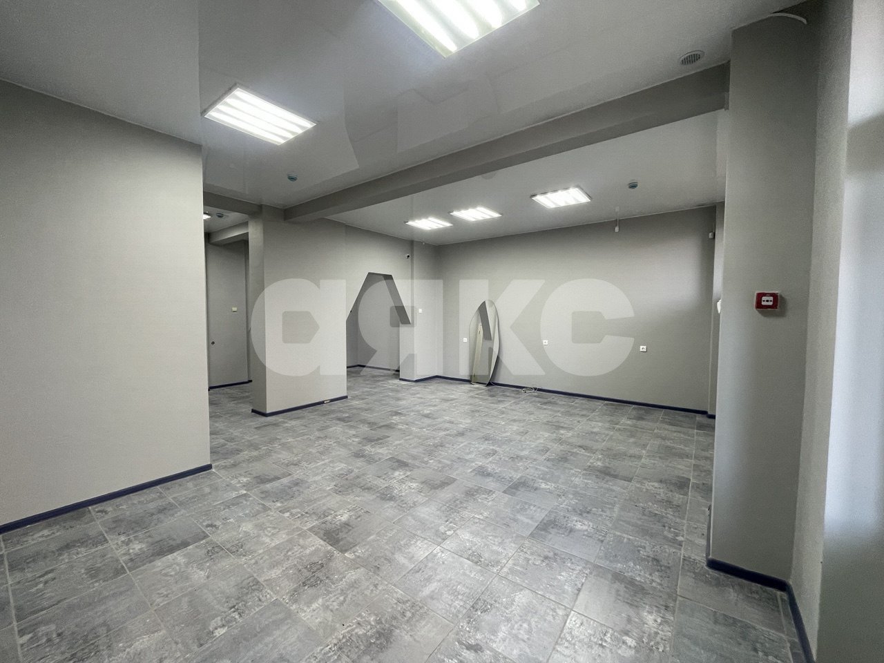 Фото №14: Коммерция 104 м² - Майкоп, квартал Черёмушки, ул. Пионерская, 530