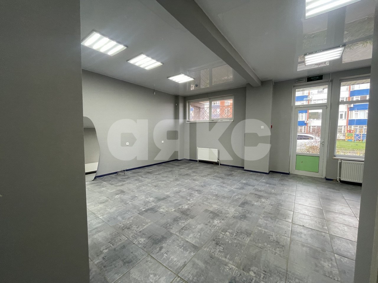 Фото №13: Коммерция 104 м² - Майкоп, квартал Черёмушки, ул. Пионерская, 530