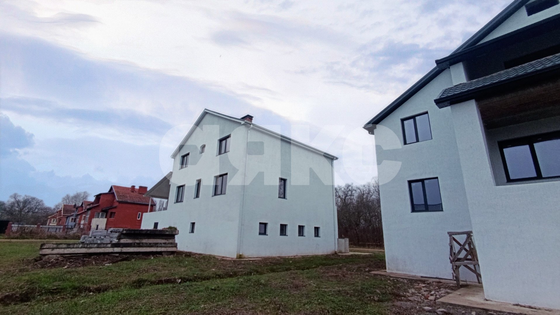 Фото №6: Дом 390 м² + 8 сот. - Саратовская, 4-й, ул. Шоссейная, 179