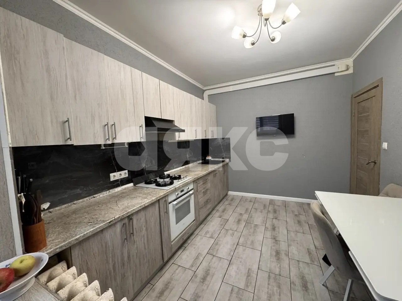 Фото №2: 2-комнатная квартира 63 м² - Геленджик, Южный, ул. Жуковского, 18