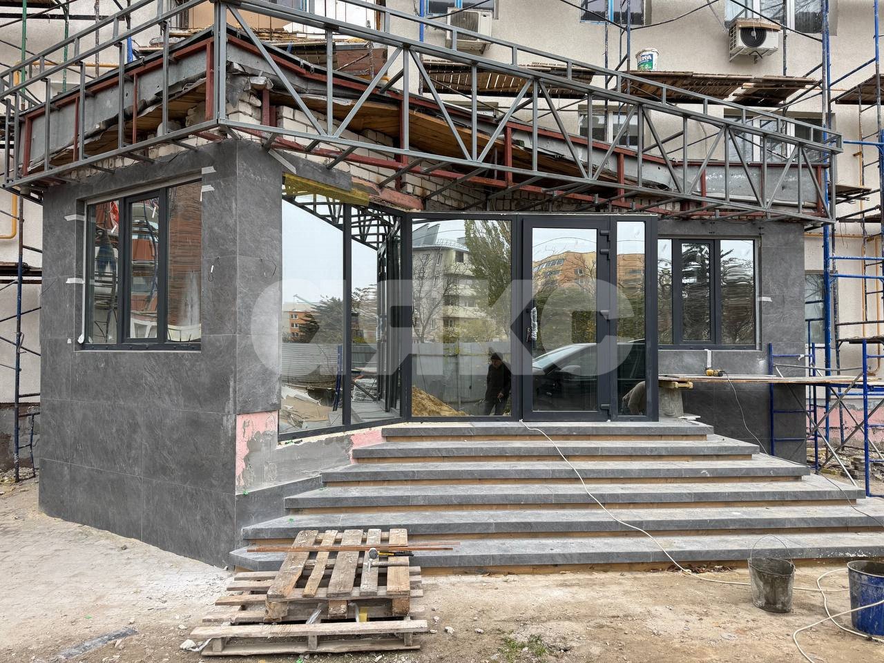 Фото №4: Коммерция 70 м² - Мариуполь, Жовтневый, пр-кт Строителей, 86А