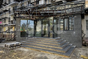 Фото №3: Коммерция 70 м² - Мариуполь, р. Жовтневый, пр-кт Строителей, 86А