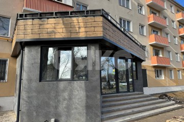 Фото №2: Коммерция 70 м² - Мариуполь, р. Жовтневый, пр-кт Строителей, 86А