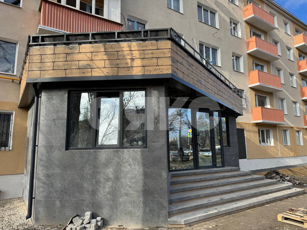 Фото №2: Коммерция 70 м² - Мариуполь, Жовтневый, пр-кт Строителей, 86А