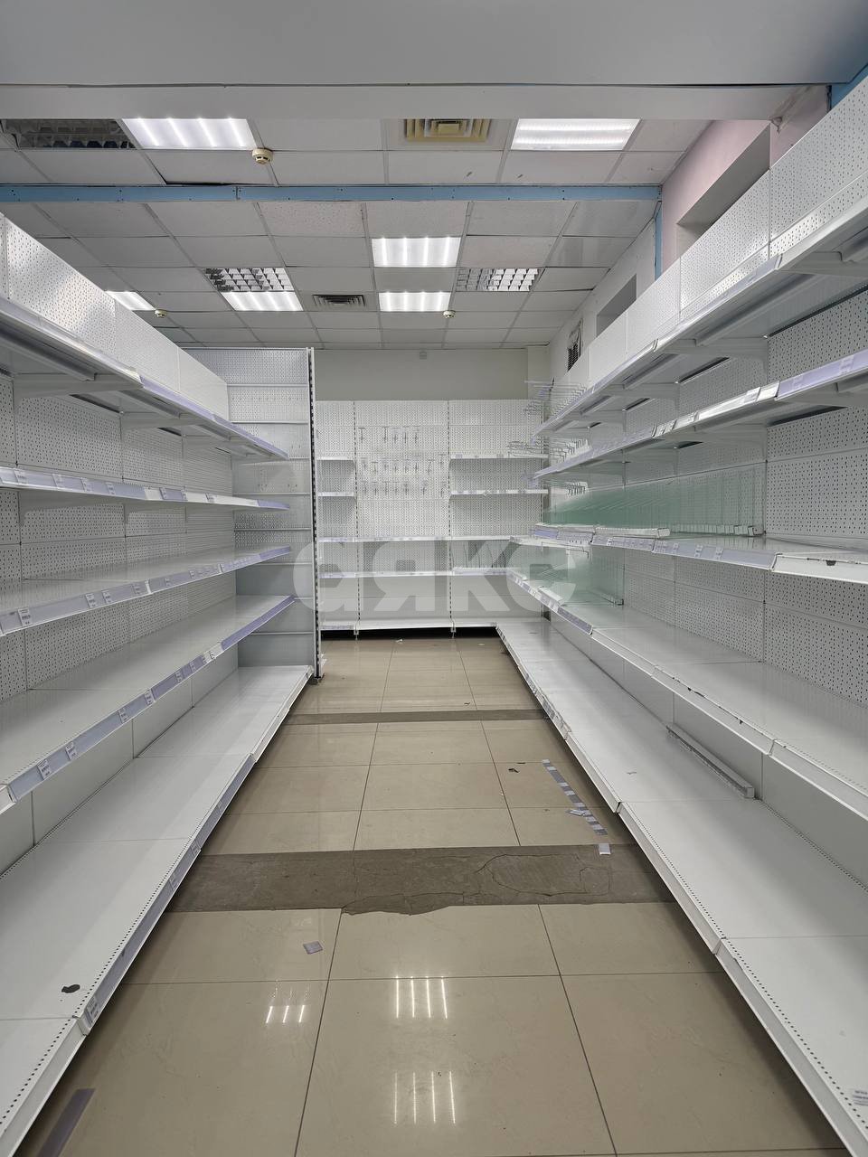 Фото №2: Коммерция 100 м² - Мариуполь, Жовтневый, ул. Административная площадь