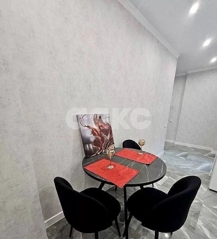 Фото №1: 1-комнатная квартира 43 м² - Ростов-на-Дону, Нахичевань, ул. 26-я Линия, 35/2