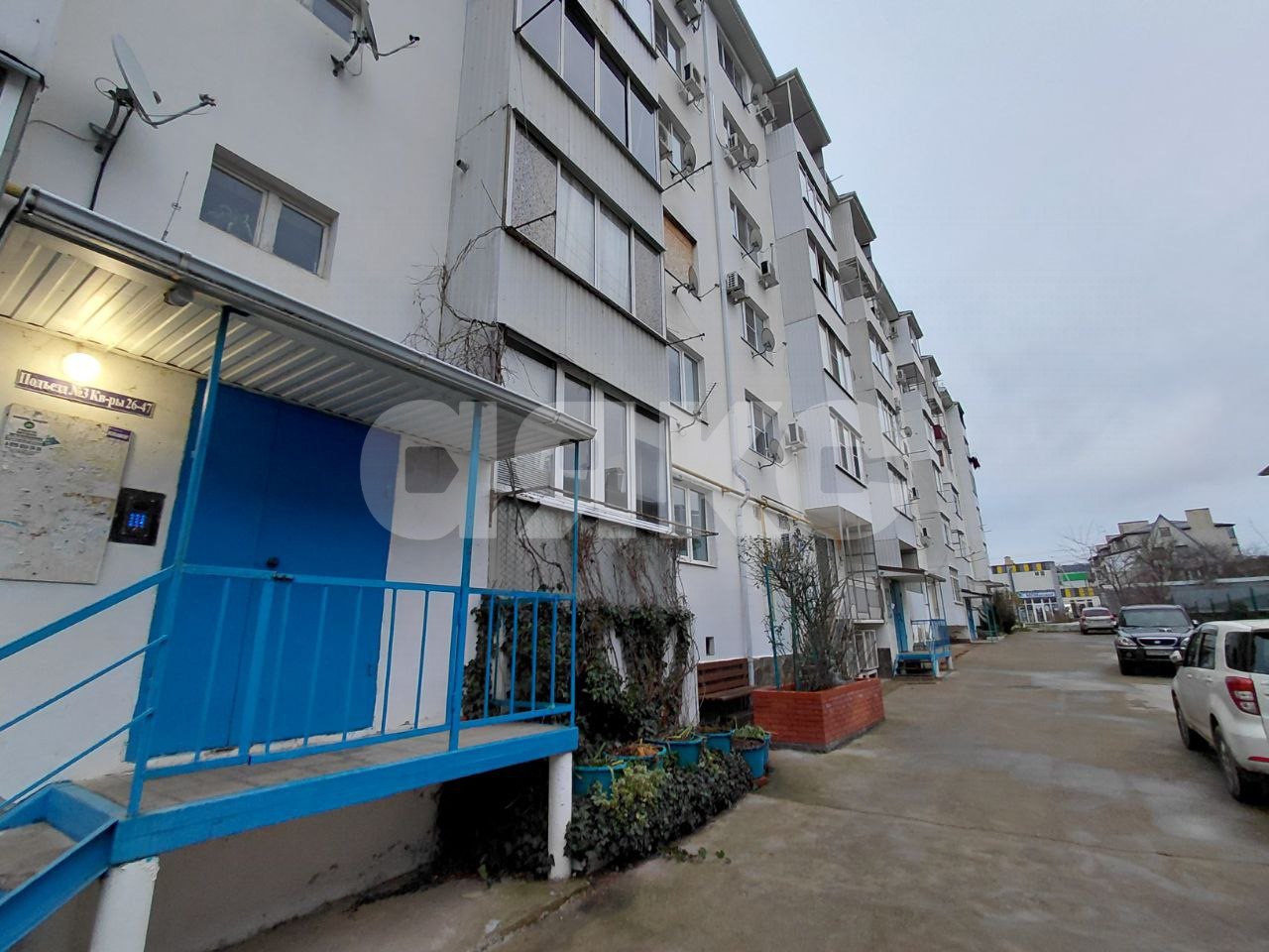 Фото №1: 2-комнатная квартира 52 м² - Горячий Ключ, Администрация, ул. Черняховского, 49