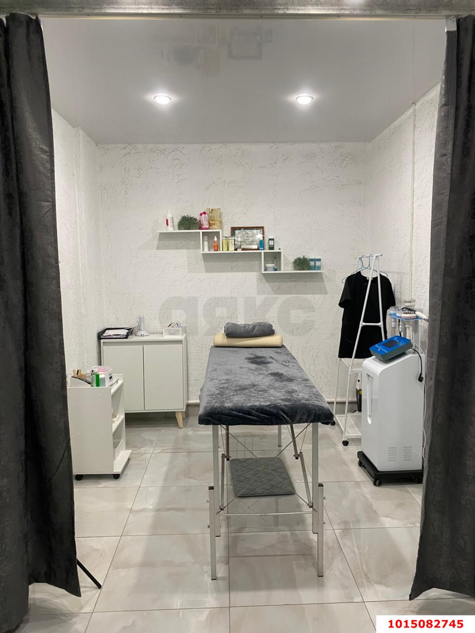 Фото №1: Офисное помещение 13 м² - Краснодар, жилой комплекс На Душистой, ул. Душистая, 30к3