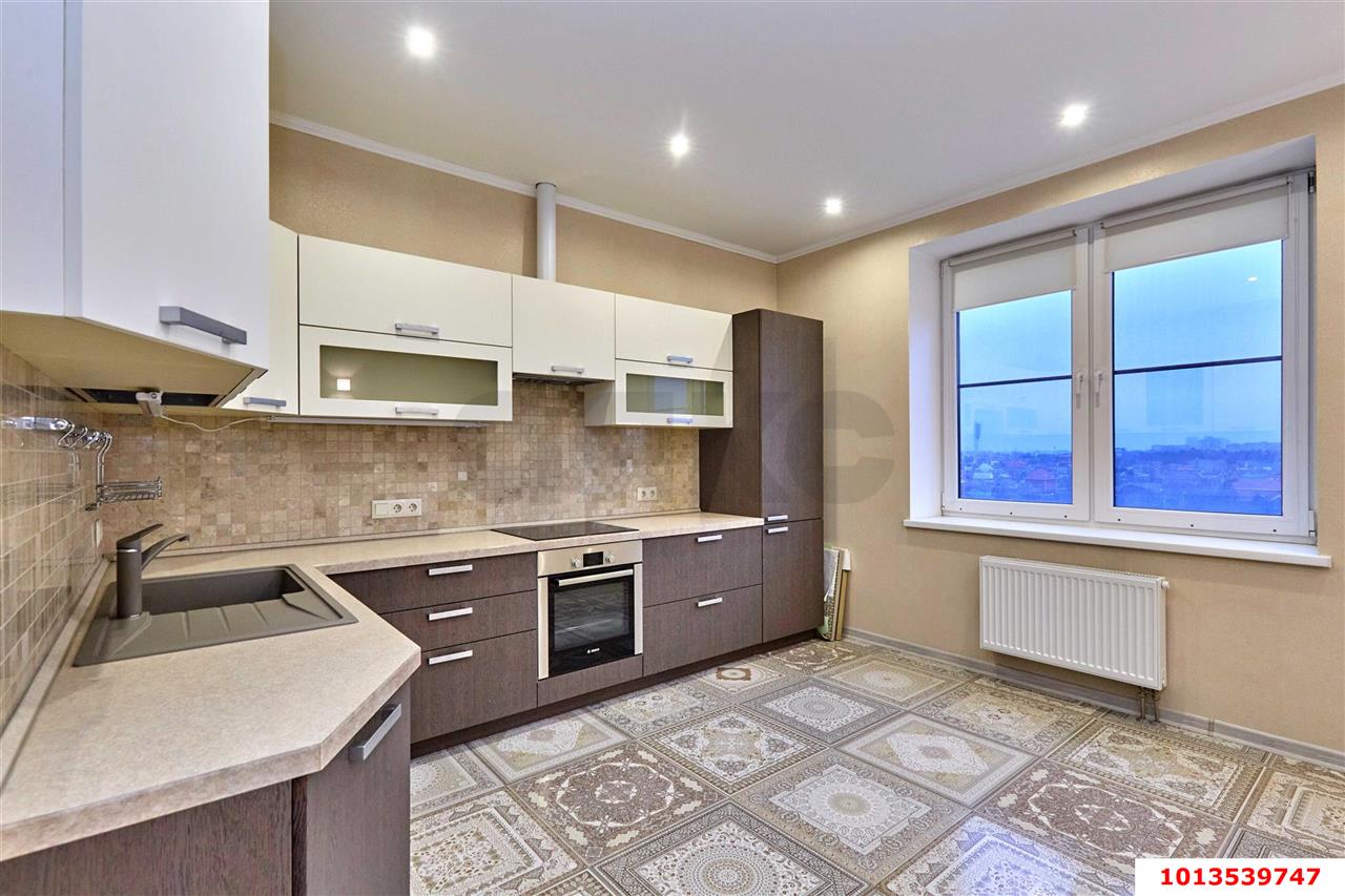 Фото №1: 2-комнатная квартира 87 м² - Краснодар, Центральный, ул. Березанская, 41