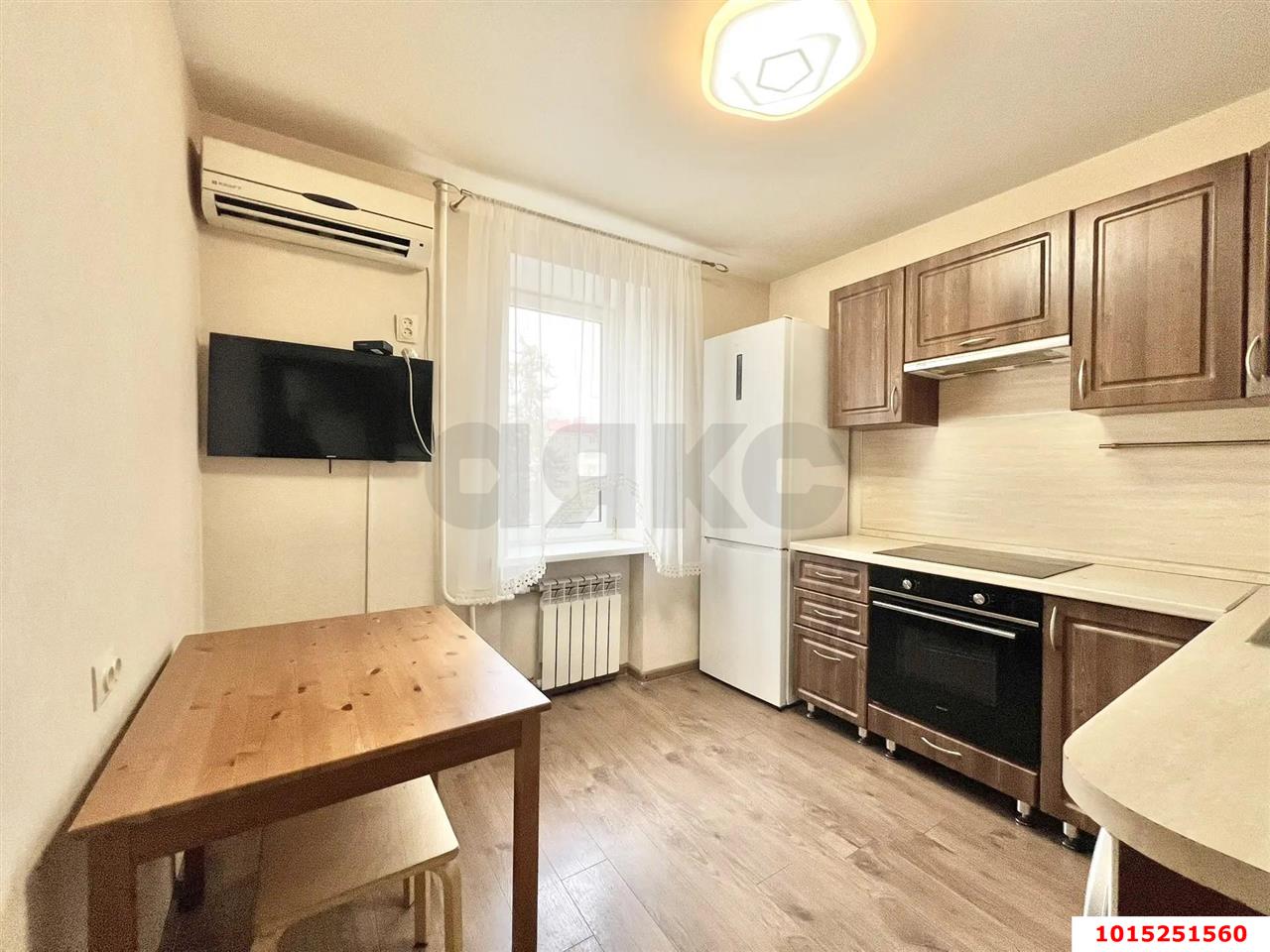 Фото №2: 2-комнатная квартира 47 м² - Краснодар, Карасунский внутригородской округ, ж/м Пашковский, ул. Фадеева, 413