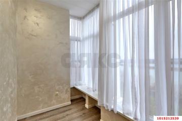 Фото №3: 2-комнатная квартира 100 м² - Краснодар, мкр. Юбилейный, б-р Клары Лучко, 16