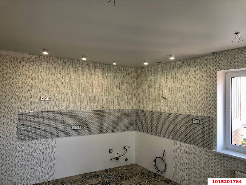 Фото №1: 3-комнатная квартира 90 м² - Краснодар, имени Петра Метальникова, ул. Петра Метальникова, 40